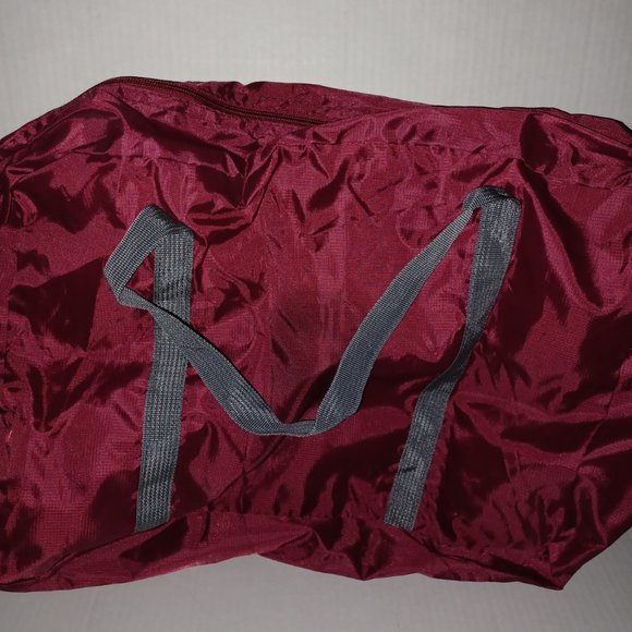 WIND BLOWS RIVER FLOWS TRAVEL BAG - Picture 2 of 5